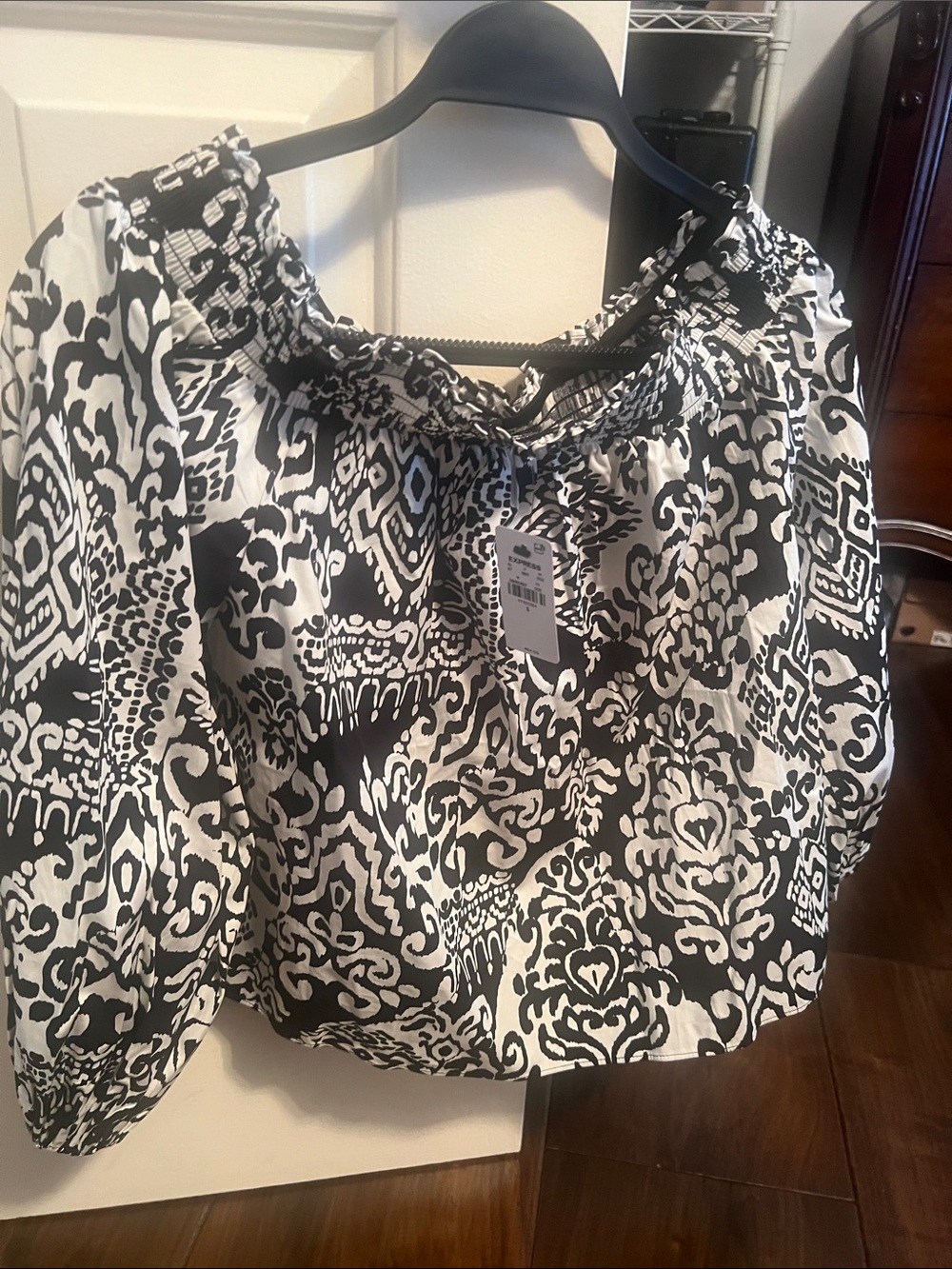 Express Black & White Printed Peasant Blouse